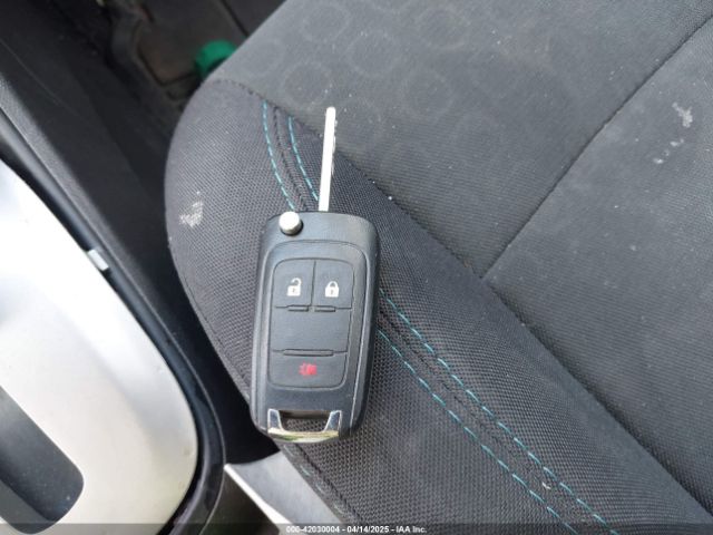 3GNCJNSBOGL130872 Chevrolet Trax 1ls