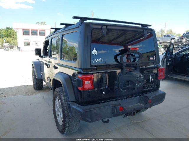 1C4HJXDGXKW578008 Jeep Wrangler Unlimited Sport S 4x4