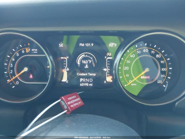 1C4HJXDGXKW578008 Jeep Wrangler Unlimited Sport S 4x4