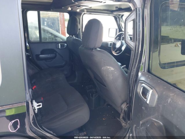 1C4HJXDGXKW578008 Jeep Wrangler Unlimited Sport S 4x4