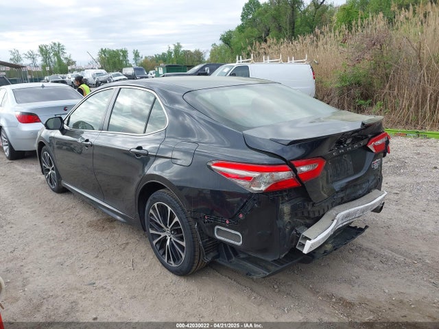 JTNB11HK0J3037501 Toyota CAMRY SE