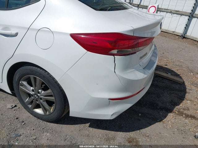 5NPD84LF1HH170514 Hyundai ELANTRA SE