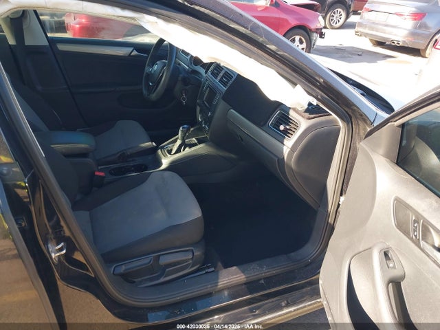 3VW2B7AJ4HM375401 Volkswagen Jetta 1.4t S