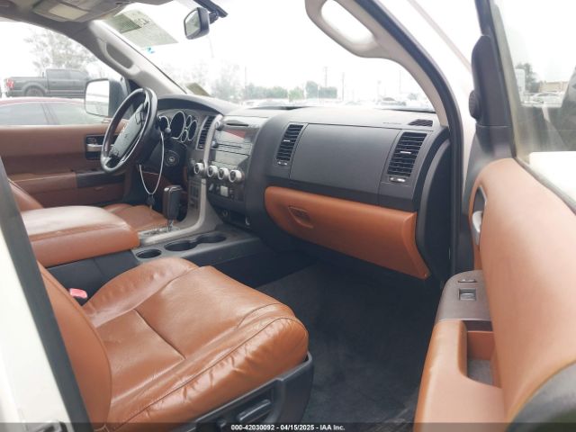 2011 TOYOTA SEQUOIA 5TDYY5G11BS031247 Photo 4