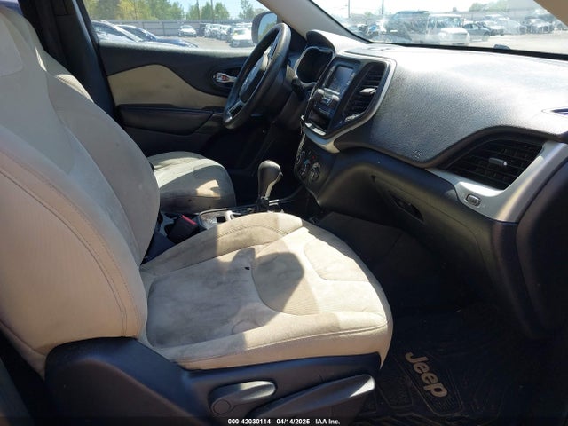 1C4PJLAB9GW159104 Jeep Cherokee Sport