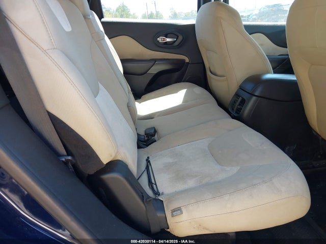 1C4PJLAB9GW159104 Jeep Cherokee Sport
