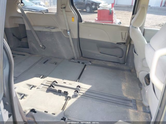 5TDKK3DC9ES454227 Toyota Sienna Le V6 8 Passenger