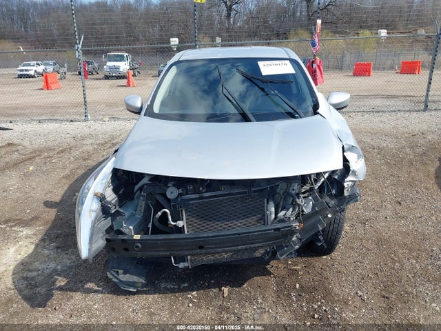 3N1CN7AP8HK414833 Nissan Versa 1.6 Sv