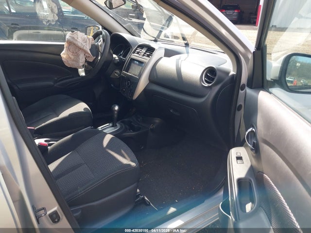3N1CN7AP8HK414833 Nissan Versa 1.6 Sv