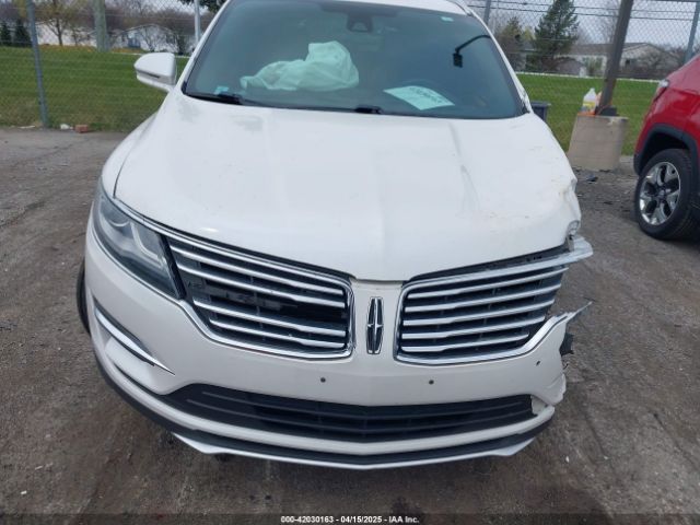 5LMCJ2C97GUJ30157 Lincoln MKC SELECT