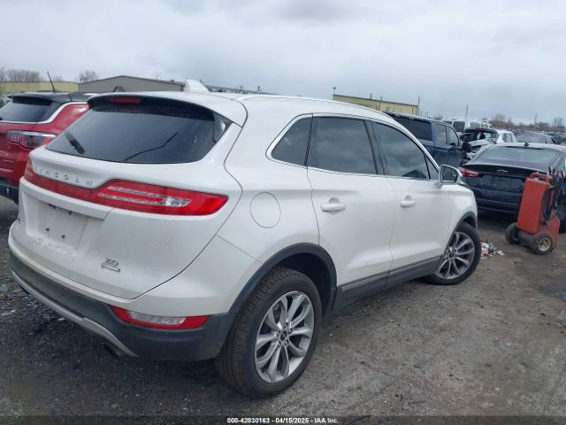 5LMCJ2C97GUJ30157 Lincoln MKC SELECT