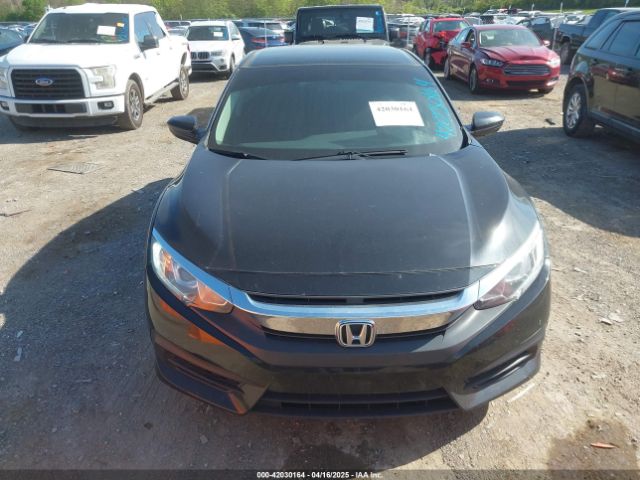 2HGFC2F52JH561461 Honda Civic Lx