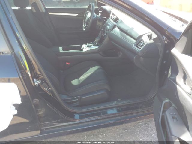 2HGFC2F52JH561461 Honda Civic Lx