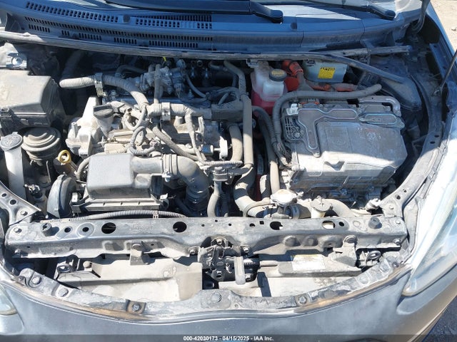 JTDKDTB36G1122131 Toyota Prius C Two