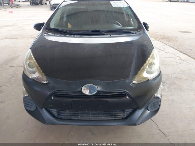 JTDKDTB36G1122131 Toyota Prius C Two