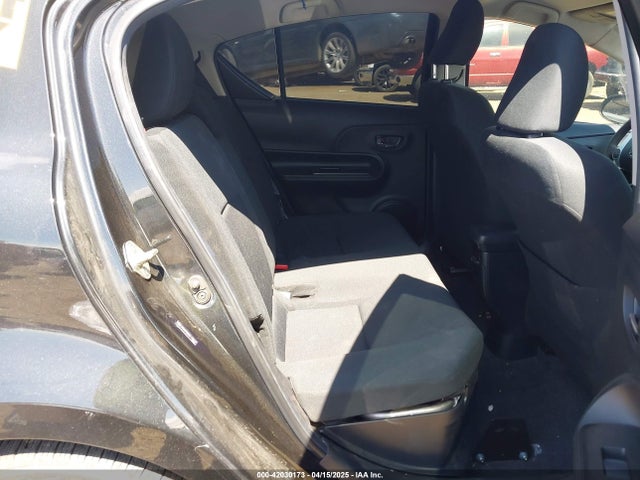 JTDKDTB36G1122131 Toyota Prius C Two