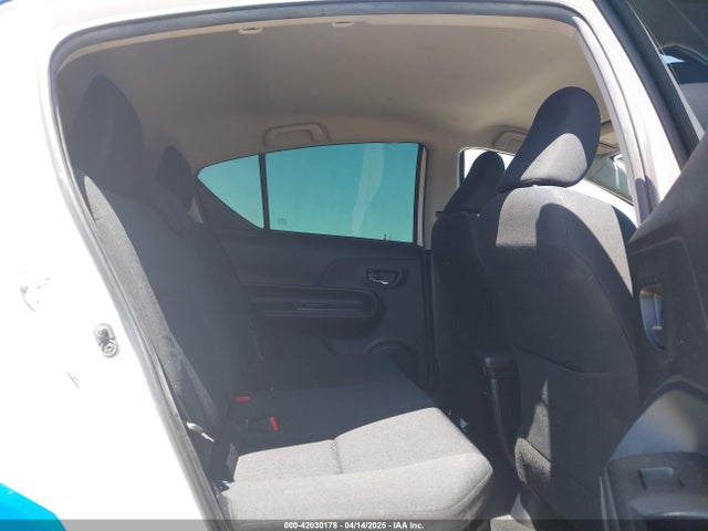 JTDKDTB35G1121469 Toyota Prius C Two