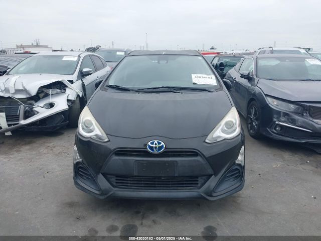 JTDKDTB32H1597017 Toyota Prius C Two
