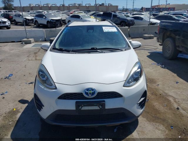 JTDKDTB39J1599420 Toyota Prius C Two