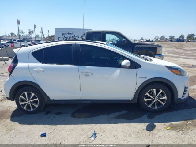 JTDKDTB39J1599420 Toyota Prius C Two