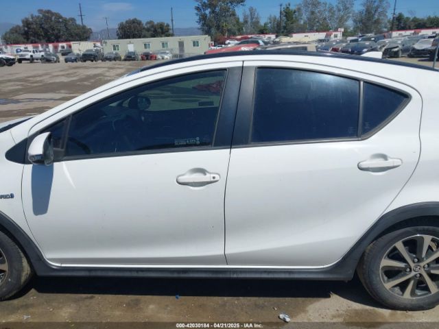 JTDKDTB39J1599420 Toyota Prius C Two