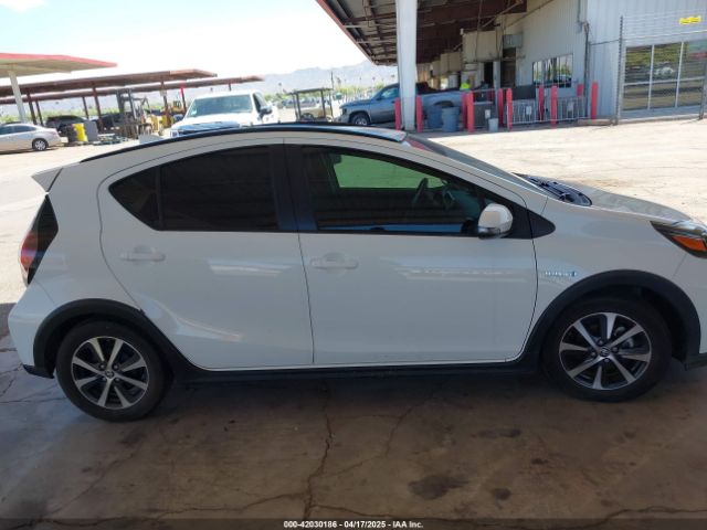JTDKDTB32J1600004 Toyota Prius C Two