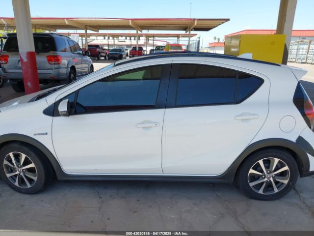 JTDKDTB32J1600004 Toyota Prius C Two