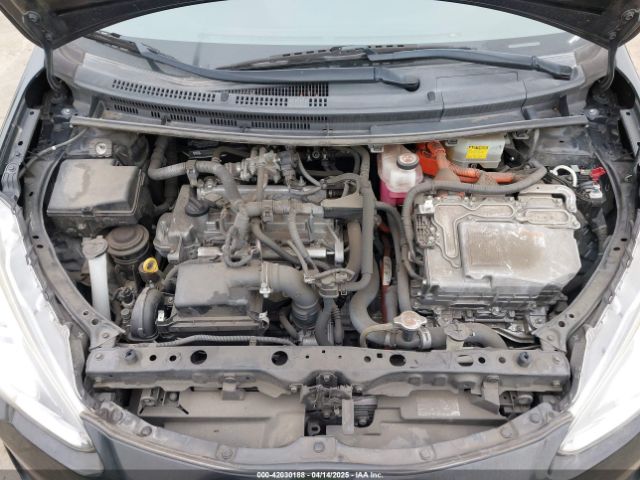 JTDKDTB35H1596444 Toyota Prius C Two