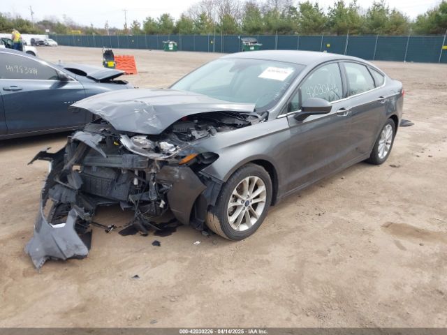 3FA6P0HD1KR164556 Ford FUSION SE