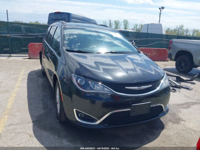 2C4RC1BG8HR747765 Chrysler Pacifica Touring-l