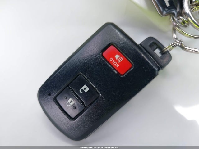 2T3RFREV5JW811742 Toyota Rav4 Xle