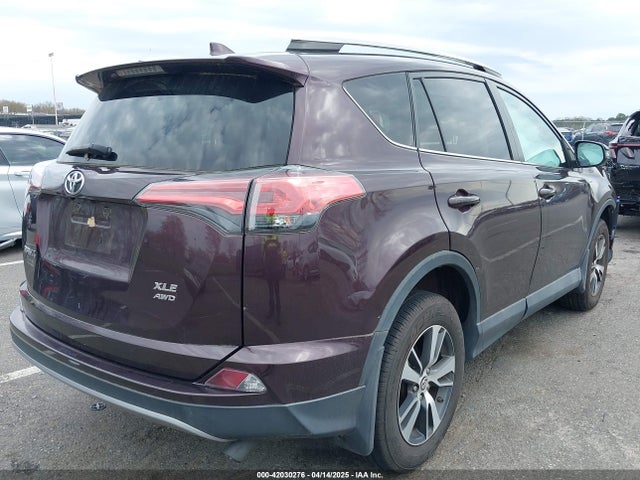 2T3RFREV5JW811742 Toyota Rav4 Xle