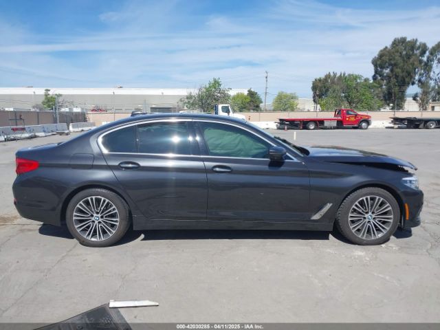 WBAJA7C3XHG906625 BMW 530i Xdrive