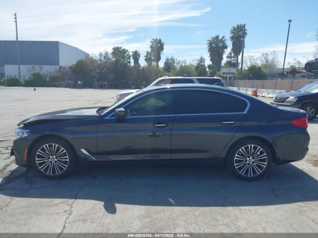 WBAJA7C3XHG906625 BMW 530i Xdrive
