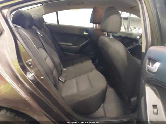 3KPFK4A71HE056667 KIA FORTE LX