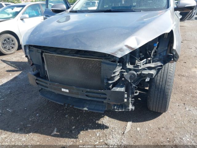 5XYPGDA33GG136850 KIA Sorento 2.4l Lx