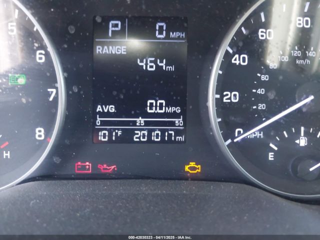 KMHD84LF5HU245927 Hyundai ELANTRA SE