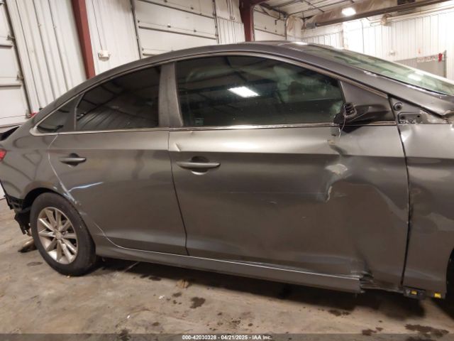 5NPE24AF6JH699259 Hyundai SONATA SE