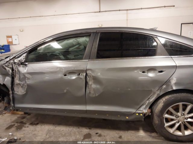 5NPE24AF6JH699259 Hyundai SONATA SE