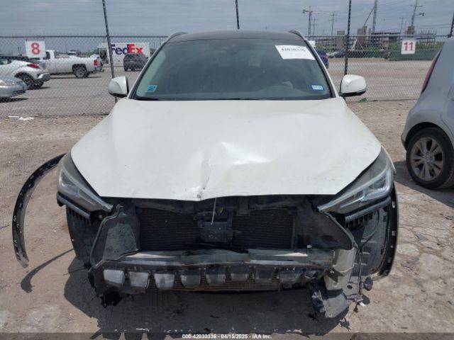 3PCAJ5M13KF111468 Infiniti Qx50 Essential