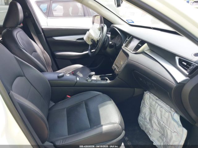 3PCAJ5M13KF111468 Infiniti Qx50 Essential