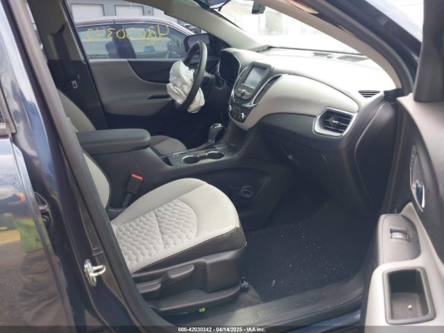 3GNAXHEV8JL393227 Chevrolet EQUINOX LS