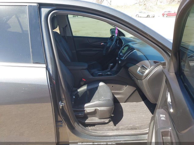2GNAXSEV0J6290269 Chevrolet EQUINOX LT