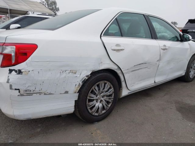 4T4BF1FK1ER416128 Toyota CAMRY LE