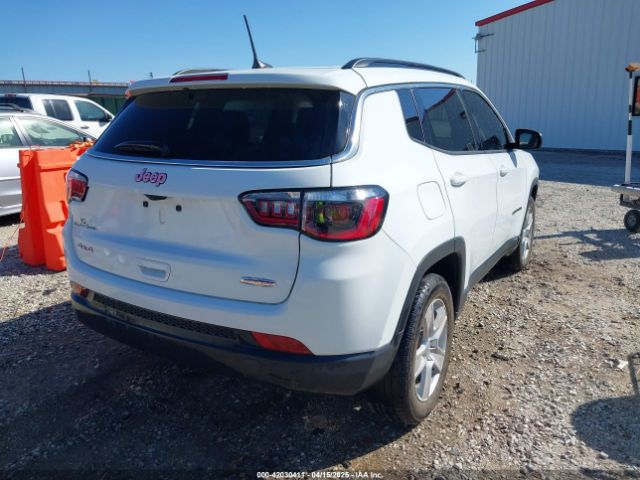3C4NJDBB2NT236443 Jeep Compass Latitude 4x4