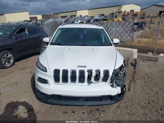 1C4PJLCB4GW287862 Jeep Cherokee Latitude