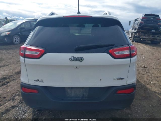 1C4PJLCB4GW287862 Jeep Cherokee Latitude