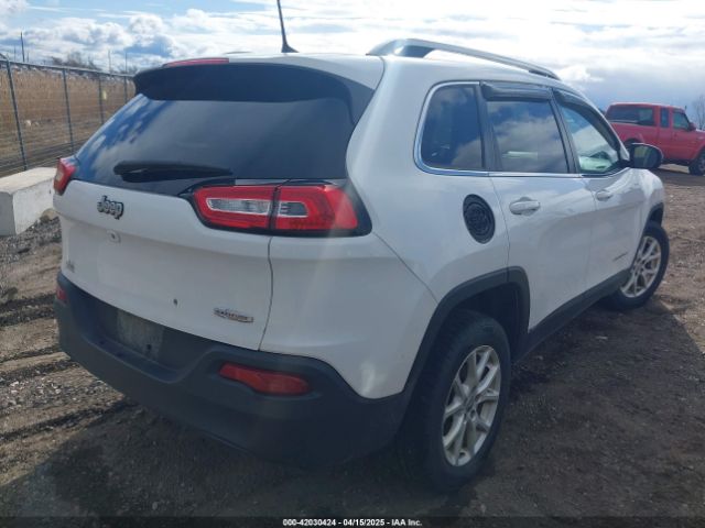 1C4PJLCB4GW287862 Jeep Cherokee Latitude