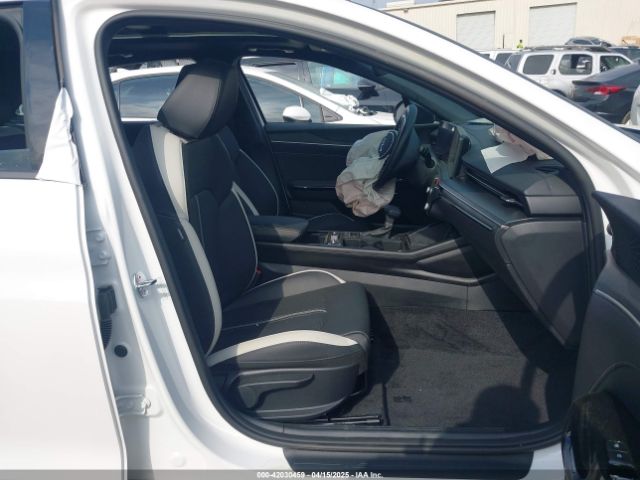 KNAG64J74S5302720 KIA K5 Gt-line
