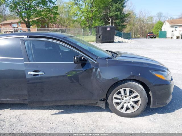 1N4AL3AP7JC269966 Nissan Altima 2.5 S